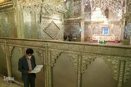 جزء خوانی قرآن کریم در حرم مطهر شاهچراغ (ع)