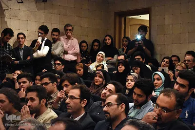 رونمایی از تازه ترین کتاب فاضل نظری