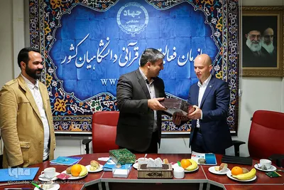 دیدار رئیس سازمان فعالیت‌های قرآنی دانشگاهیان کشور با وزیر گردشگری جمهوری تاتارستان