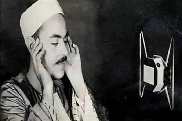 Sheikh Mohammad Rafat e a primeira recitação do Alcorão de rádio no mundo + Filme