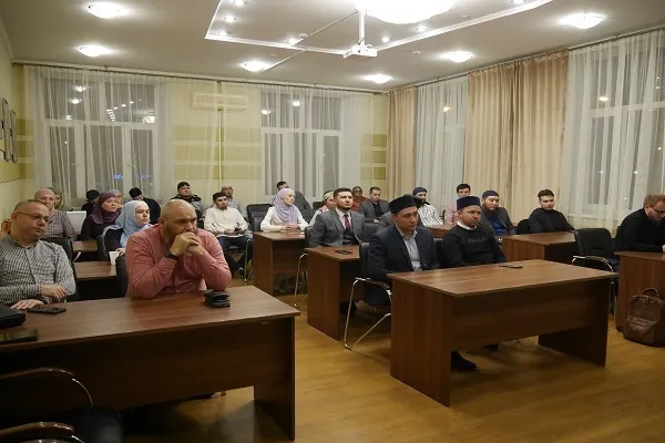 Муфтий Рушан Аббясов презентовал новое учебное пособие по акиде