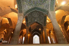 مسجد وکیل