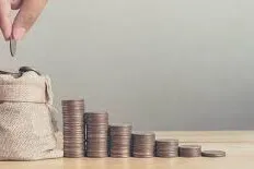 İnsanların xums verməməsi üçün şeytanın vəsvəsələri