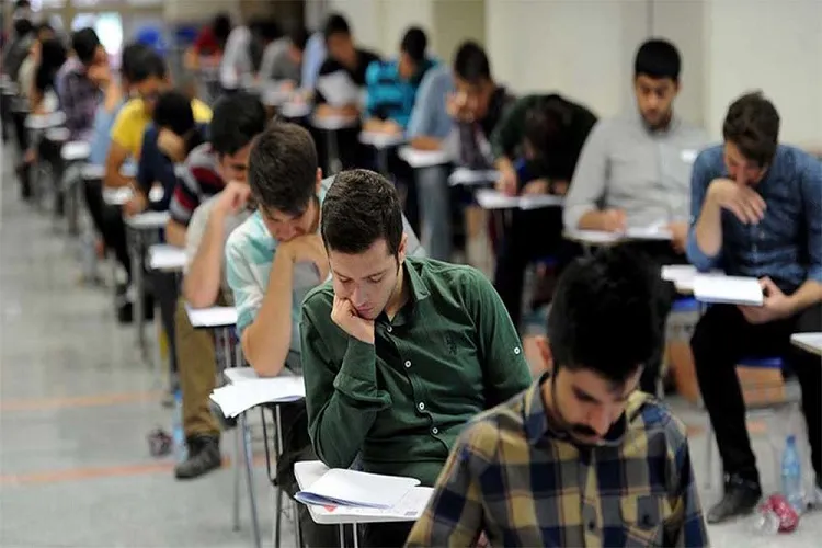 آزمون فراگیر استخدامی دستگاه‌های اجرایی در فارس برگزار شد