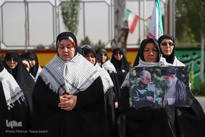 صبحگاه مشترک نیروهای مسلح در تبریز‎‎