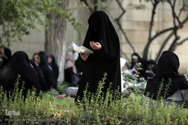 مراسم معنوی دعای عرفه در دانشگاه تهران