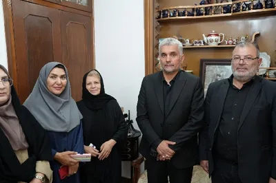 دیدار خانواده شهید مسعود آب‌روشن 