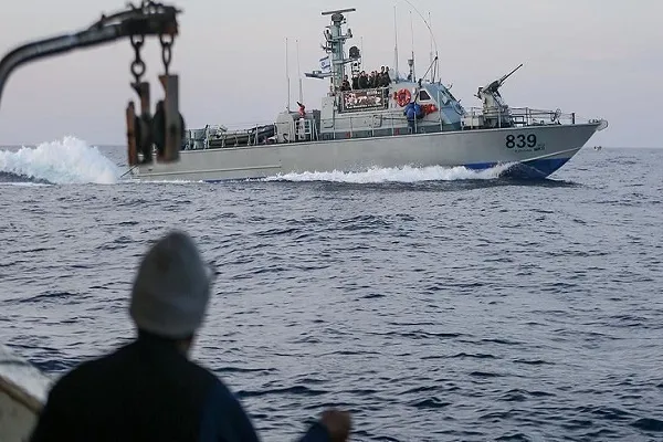 بازداشت 3 ماهیگیر فلسطینی توسط نیروی دریایی اسرائیل