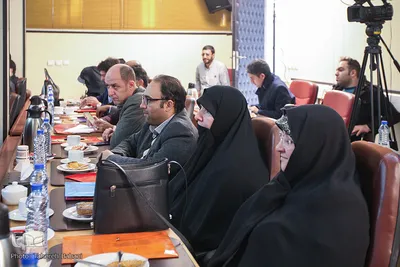 مراسم رونمایی از تفسیر «شمس»