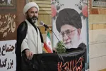 دختران از مکتب فاطمی درس بگیرند