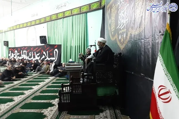 یک آمریکایی اومانیست اعلام کرده تشیع هر روز عزیزتر می‌شود