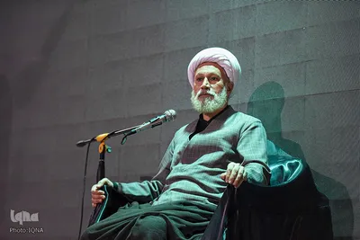 حضور امام جمعه شیراز در جمع عزاداران بنیاد حفظ آثار و نشر ارزش‌های دفاع مقدس