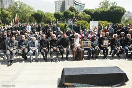  آیین تشییع پیکر زنده‌یاد بهروز رضوی، گوینده، مجری و بازیگر پیشکسوت صدا و سیما در مسجد بلال 