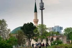 Umat ​​Muslim Khawatir dengan Pengumuman Rencana Diskriminatif Baru Pemerintah Austria