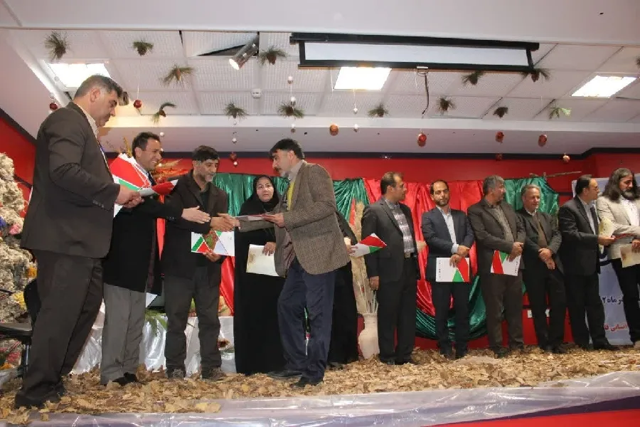 جشنواره شعر و داستان بومی و محلی «یلدا»  برگزیدگان خود را شناخت