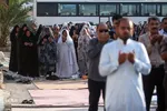 اقامه نماز عید فطر در محله منبع آب اهواز 