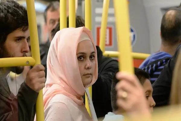 Fransa’da spor yarışmalarında başörtüsü yasaklandı