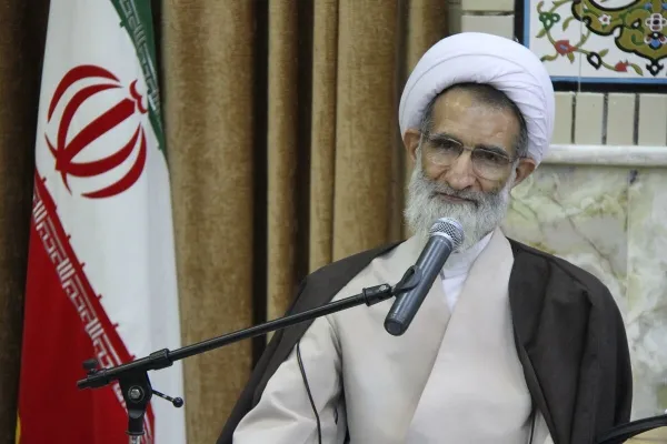 دانشجویان در پیگیری مطالبات صبوری کنند