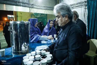چایخانه حضرتی و توزیع غذا