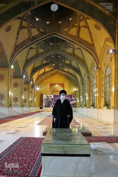 حضور رهبر انقلاب اسلامی در مرقد امام خمینی(ره) و گلزار شهدا