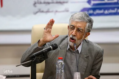 برگزاری عصر شعر «خاتم سلیمانی» یادمان سردار شهید سلیمانی در شیراز