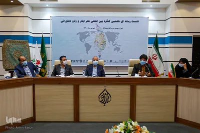 رونمایی از پوستر ششمین کنگره بین المللی شعر ایثار و زنان عاشورایی