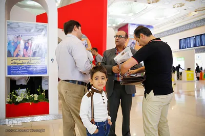 کودک و نوجوان در نمایشگاه مطبوعات
