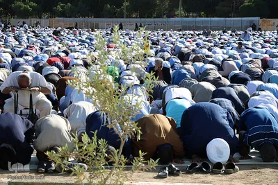 نماز عید سعید فطر در شاهین شهر اصفهان