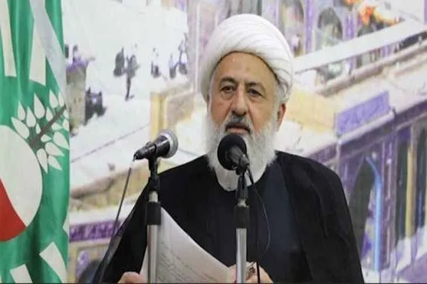 دشمن با فرصت‌طلبی از نقاط ضعف ما در دل امت اسلام ریشه دواند