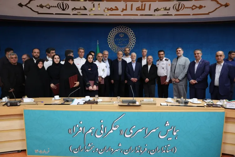 هیچ قدرتی نمی‌تواند در برابر ملتی متحد و همدل ایستادگی کند