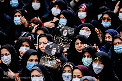 Tausende Menschen nehmen Abschied von Ayatollah Alavi Gorgani