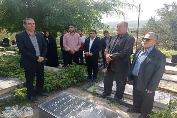 آیین عطر افشانی  و غبارروبی مزار شهدا در سوادکوه شمالی