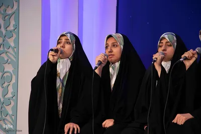 رقابت قرآنی بانوان همخوان در مصلی تبریز