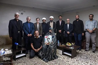 دیدار جامعه قرآنی با خانواده شهید حمید صفاری