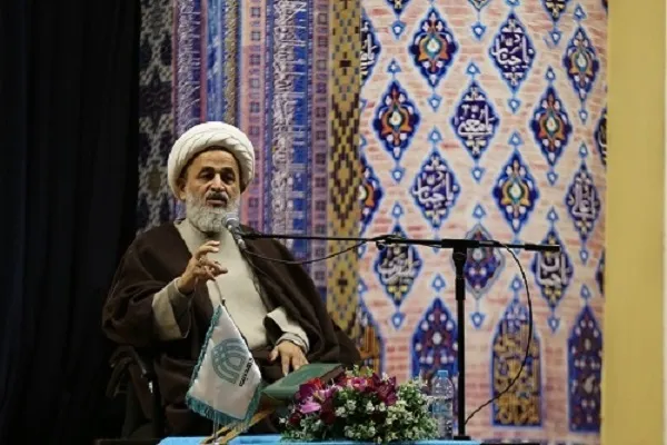 مسلمانان بر محور امام حسین(ع) و رسالت بزرگ وی متحد شوند