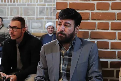 کرسی تلاوت قرآن در دانشگاه هنر اسلامی تبریز‎