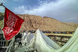 برپایی خیمه‌های عزا در زرقان استان فارس‎‎