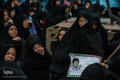 وداع با 11 شهید دوران دفاع مقدس در اصفهان