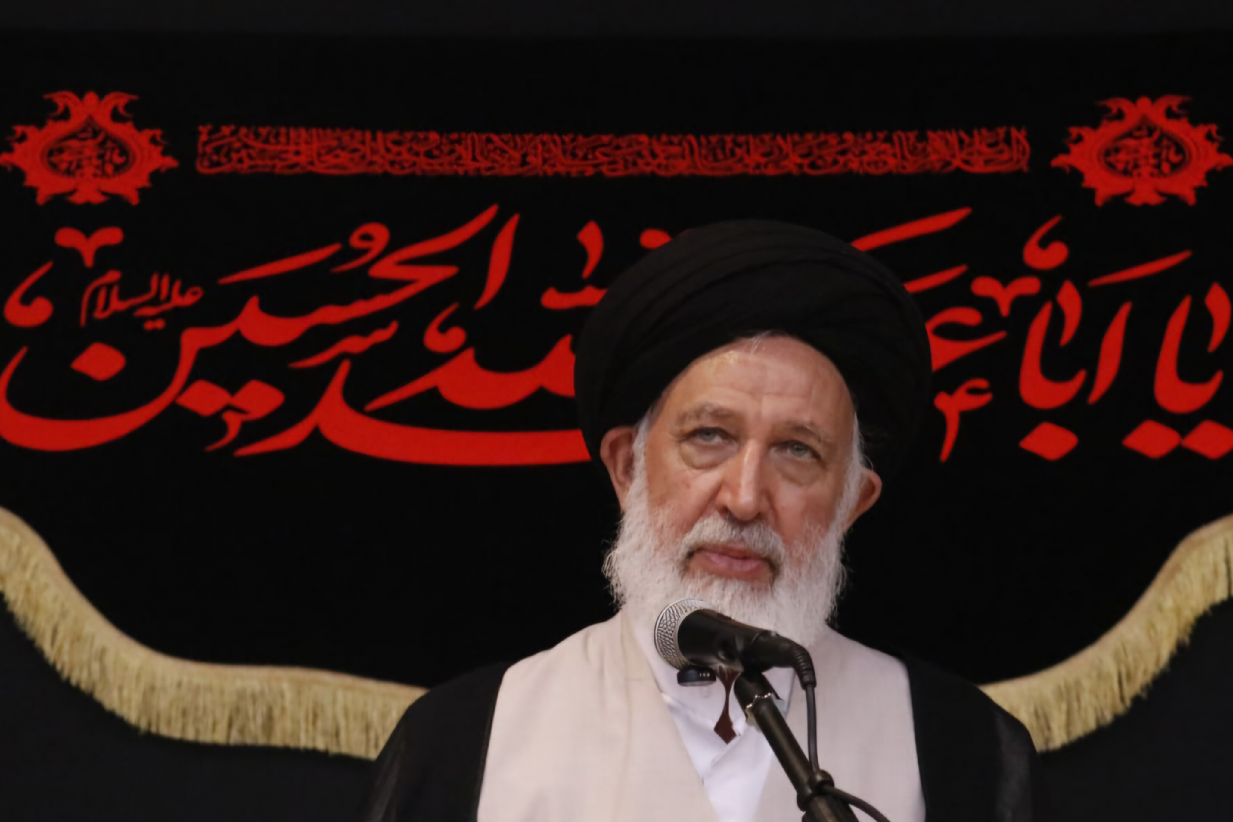 بحران دین‌داری تهی از اندیشه؛ چرا عاشورا نیازمند عقلانیت است