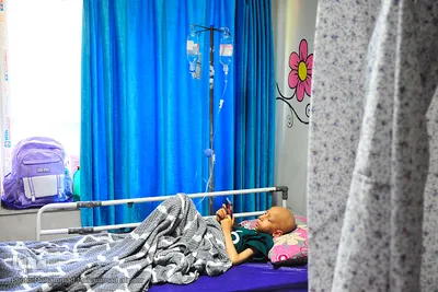 فعالیت مجدد بخش اطفال بیمارستان شهید بقایی اهواز پس از بمباران توسط آمریکا عکاس محمد محمدعلی پور