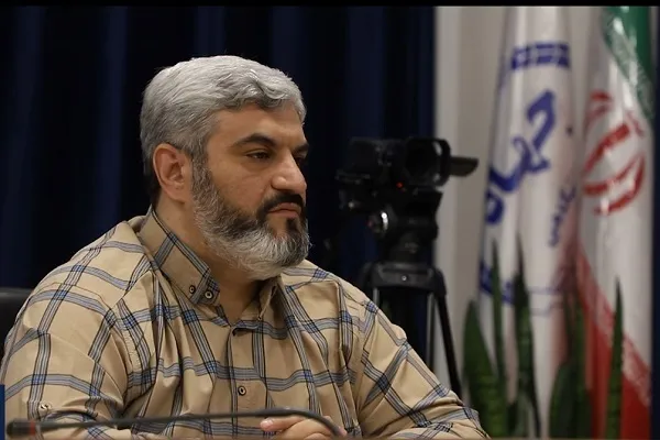 ترامپ با شعار صلح نسخه تسلیم ایران را می‌نویسد