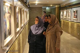 افتتاحیه نمایشگاه عکس و نقاشی کودکان مناطق سیل زده «قابی از لبخند ناب» در کانون پرورش فکری کودکان و نوجوانان 