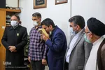 اهدای مدال جواد فروغی به موزه حرم مطهر رضوی
