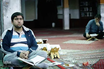 از افطار تا سحر با جلسات قرآنی شهر تهران ـ مسجد امام سجاد(ع) 