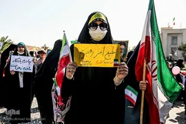 راهپیمایی و گردهمایی «بانوان فاطمی» در شیراز