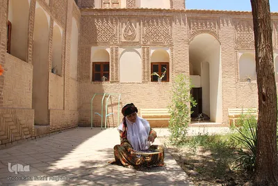 این لباس، تاریخ من است