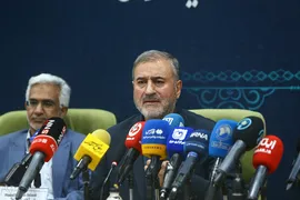 مراسم تقدیر از  خانواده چهار شهید امدادگر  و سه پرستار ایثارگر