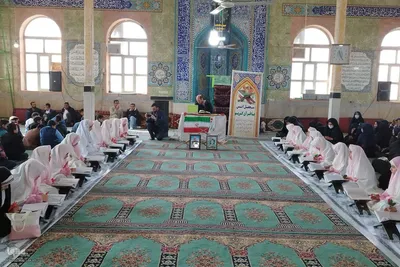 اولین کرسی تلاوت قرآن دانش آموزی به مناسبت ایام دهه فجر در علوی ملایر
