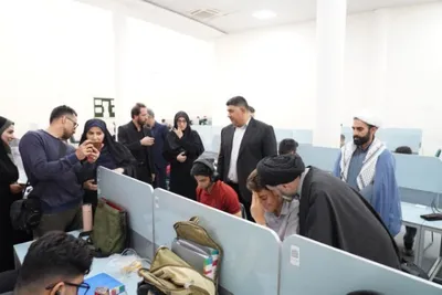 نمایشگاه تایپوگرافی «استکبار ستیزی» افتتاح شد