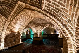 شبستان قدیم مسجد ملک آباد که عمر آن توسط سازمان میراث فرهنگی قریب به سیصد سال تخمین زده شده است
